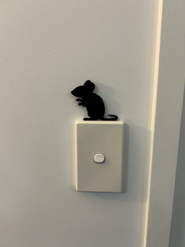 Silhouettes chat & souris — vue 3 Silhouettes chat & souris — vue 3