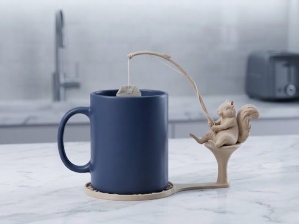 Écureuil à la pêche — porte-sachet de thé