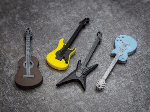 Porte-clés mini-guitare (lot) Porte-clés mini-guitare (lot)